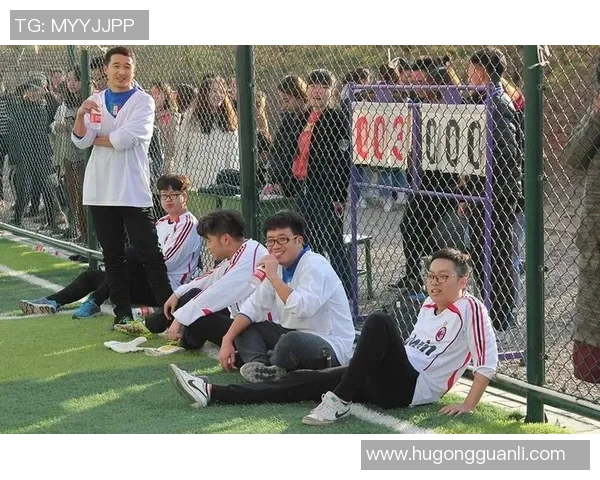 足球赵炎：从绿茵场上的拼搏到人生舞台的精彩转身