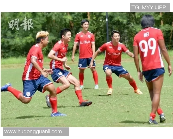 踢足球时应选择哪些合适的服装和装备以提升运动表现和舒适度